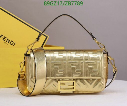 Fendi Replica Baguette Chain Midi Handbag AAAA Gold