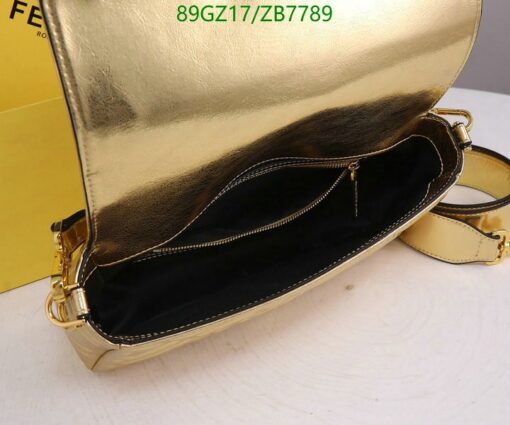 Fendi Replica Baguette Chain Midi Handbag AAAA Gold