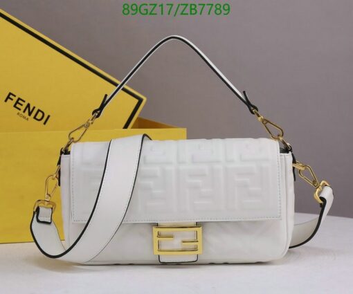 Fendi Replica Baguette Chain Midi Handbag AAAA white