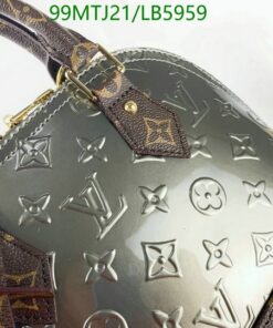 Replica Vernis Monogram Louis Vuitton Alma BB Taupe Metallise Silver