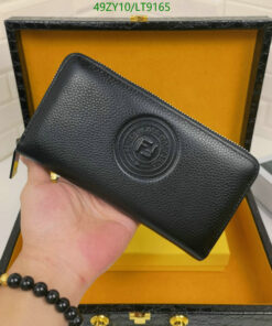 Luxury FENDI WALLET Embossed logo detailed leather FOR WOMENS AAAA+
